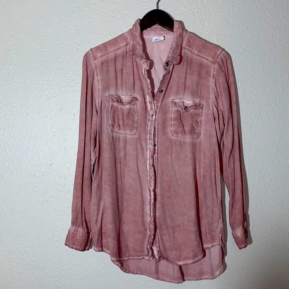 Empyre Tops - EMPYRE Skate distressed button-up casual Shirt Sz L blush pink cozy loungewear